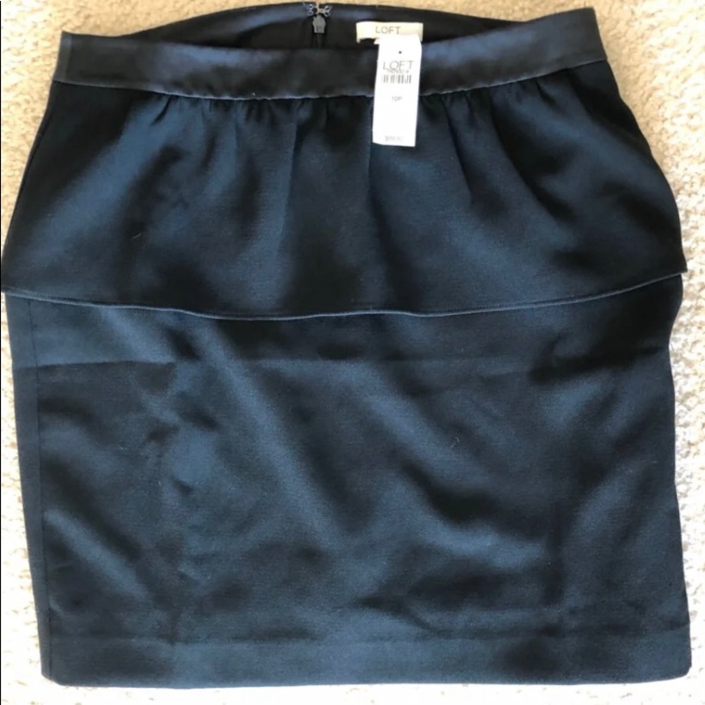 NWTs GORG Black Loft pencil w/Top ruffle Skirt